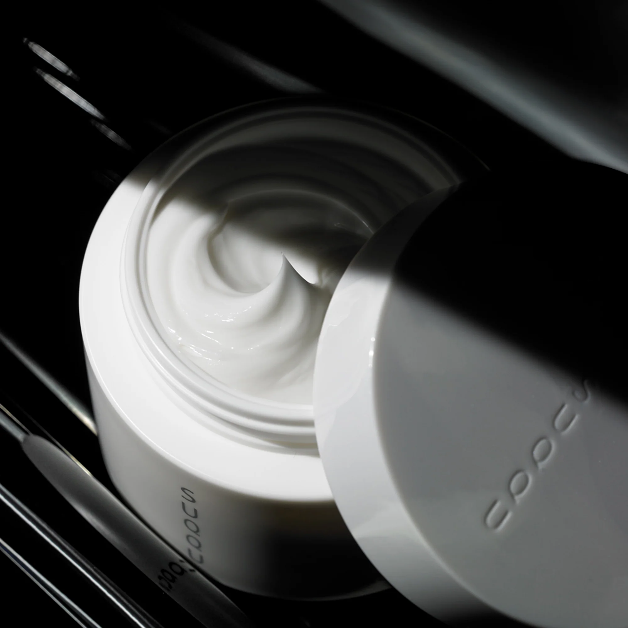 DESIGNING MASSAGE CREAM - Image 8