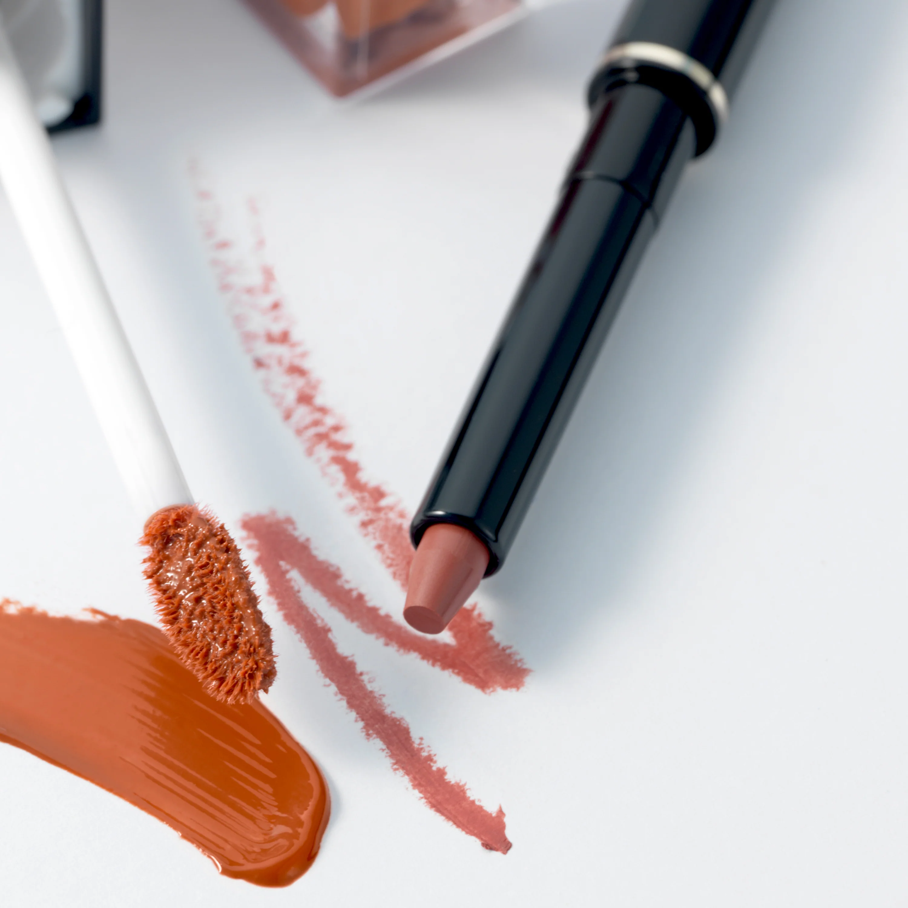 LIP DEFINING PENCIL (REFILL) - Image 4